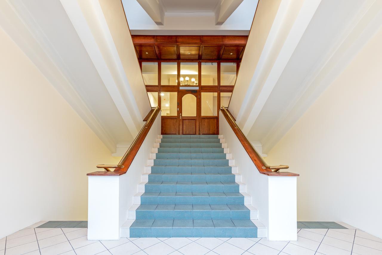 Hotel Simple Plus Вильнюс Экстерьер фото