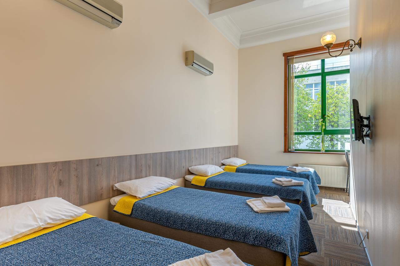 Hotel Simple Plus Вильнюс Экстерьер фото