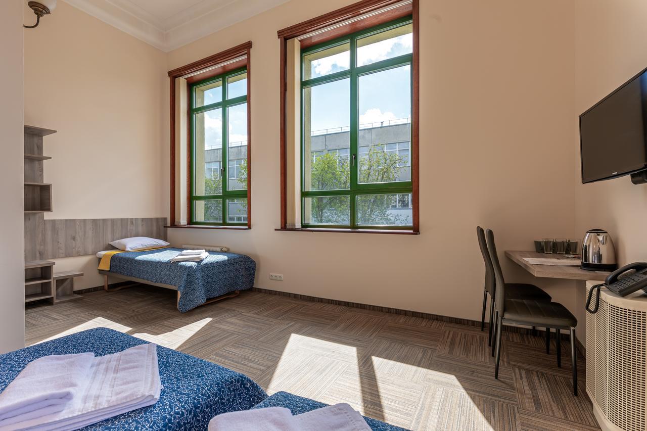 Hotel Simple Plus Вильнюс Экстерьер фото
