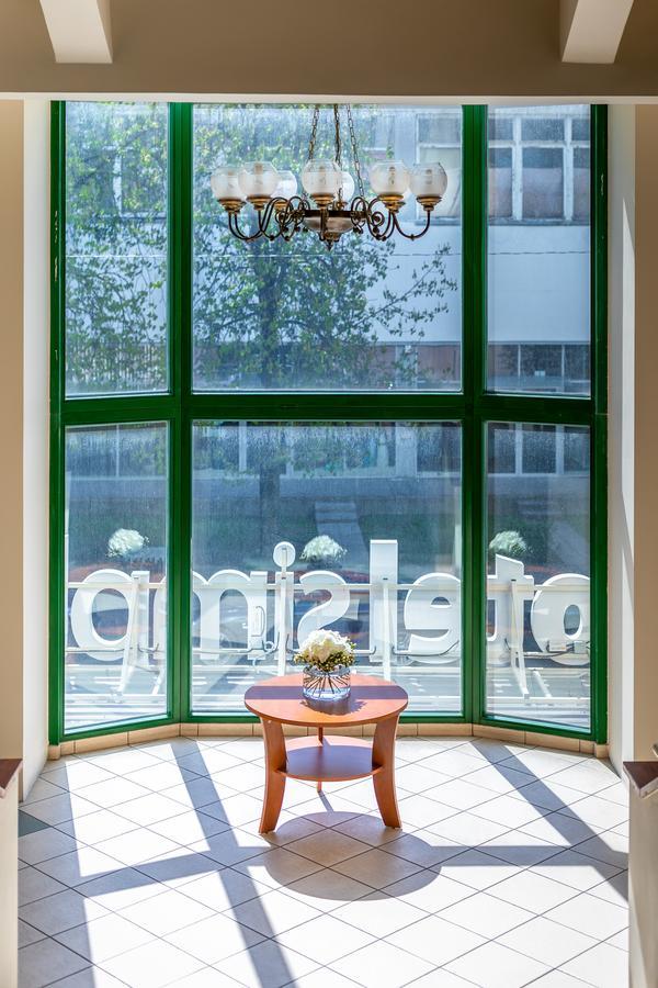 Hotel Simple Plus Вильнюс Экстерьер фото